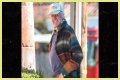 Gary Busey Pulls Pants Down, Exposes Penis to Urinate in Public